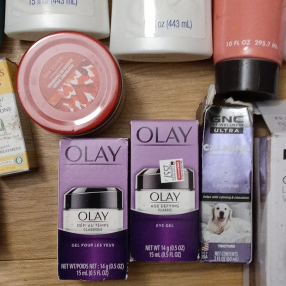 Cosmetics - Picture 6 of 6